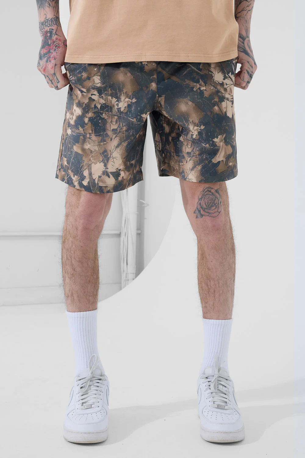 Paradise Palms Short (Hunter Camo)
