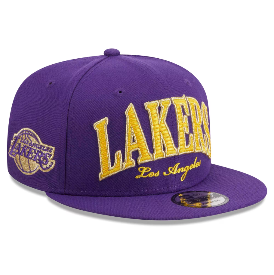 Los Angeles Lakers Golden Tall Text Snapback Hat