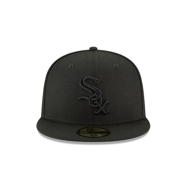 New Era - Chicago White Sox Blackout Basic Fitted Hat