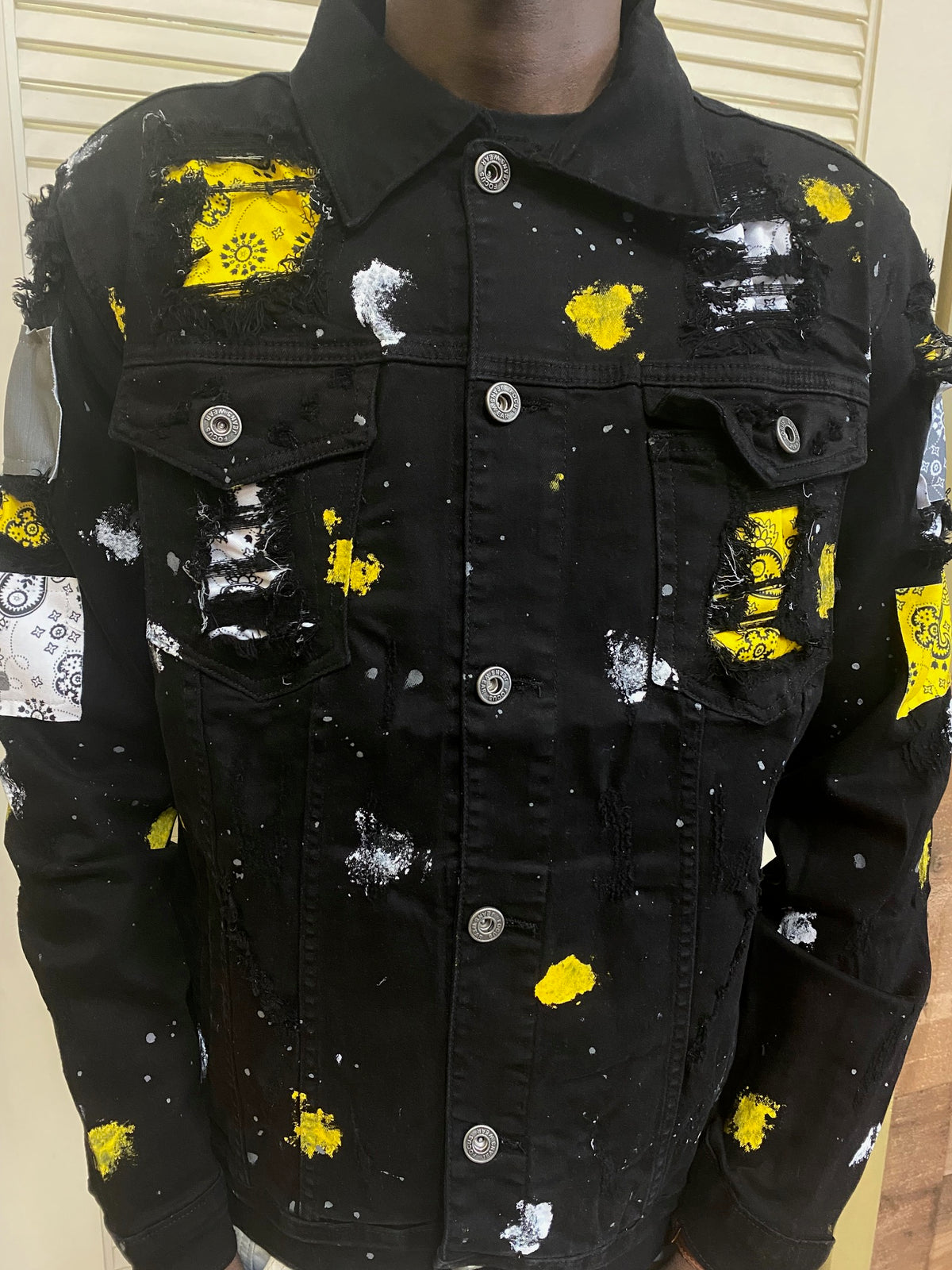 Focus - Spotted Ripped Denim Jacket - Black/Yellow